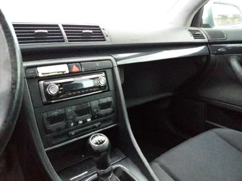 audi a4 berlina (8e) 2.0   |   12.00 - 12.04 | 2000 - 2004 | 131 cv / 96 kw del año 2000