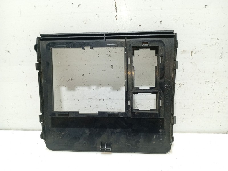 Recambio de moldura para citroën xm berlina 2.1 turbodiesel referencia OEM IAM 9615349477  