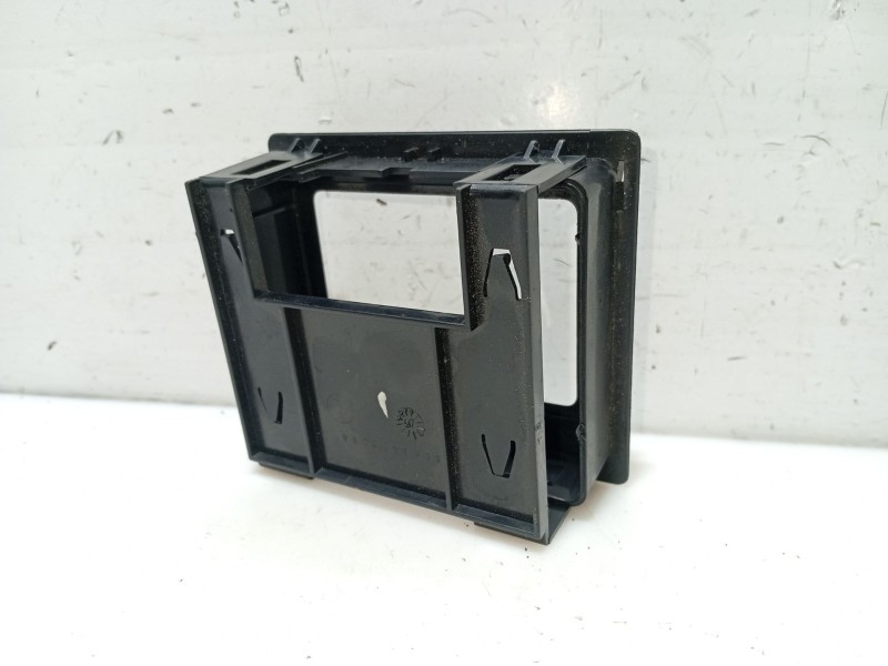 Recambio de moldura para citroën xm berlina 2.1 turbodiesel referencia OEM IAM 9602081977  