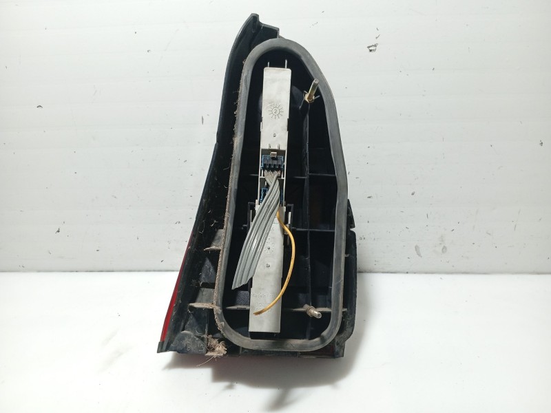 Recambio de piloto trasero izquierdo para citroën xm berlina 2.1 turbodiesel referencia OEM IAM 95652973  