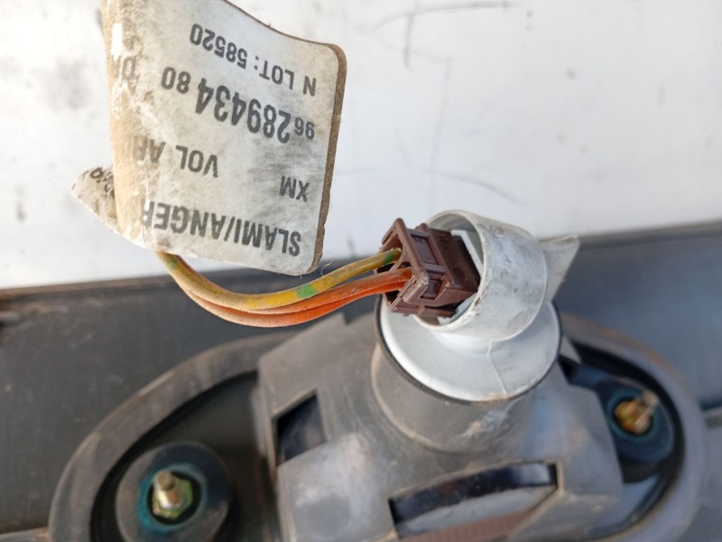 Recambio de piloto trasero central para citroën xm berlina 2.1 turbodiesel referencia OEM IAM 635092  