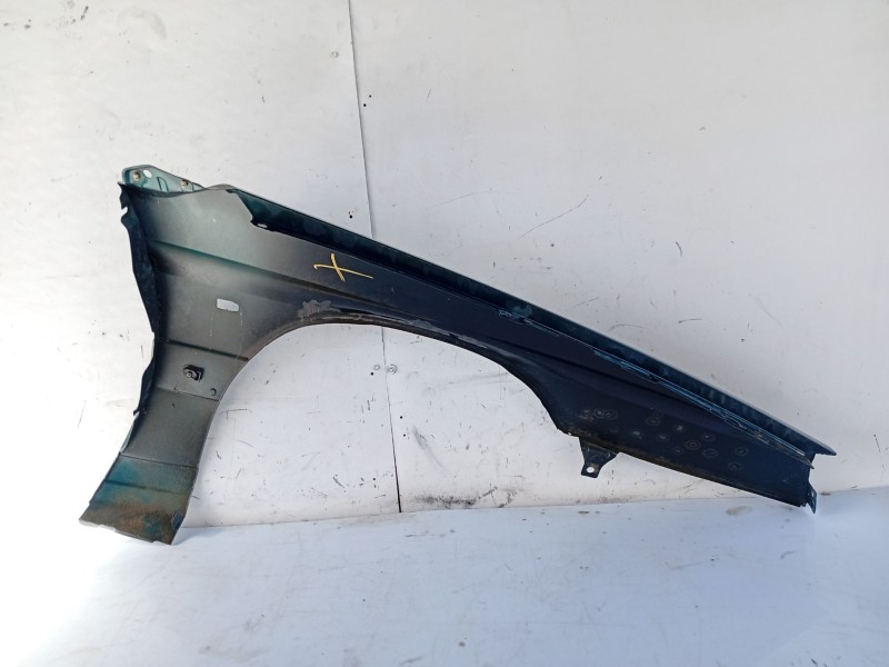 Recambio de aleta delantera izquierda para citroën xm berlina 2.1 turbodiesel referencia OEM IAM 96008529  