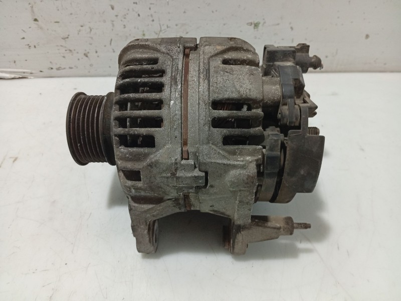 Recambio de alternador para seat ibiza ii (6k1) 1.0 i referencia OEM IAM 037903025  0124325013