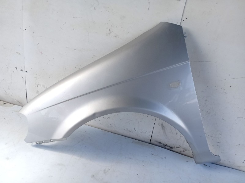 Recambio de aleta delantera izquierda para kia carnival ii (gq) 2.9 crdi referencia OEM IAM 0K55A52211  