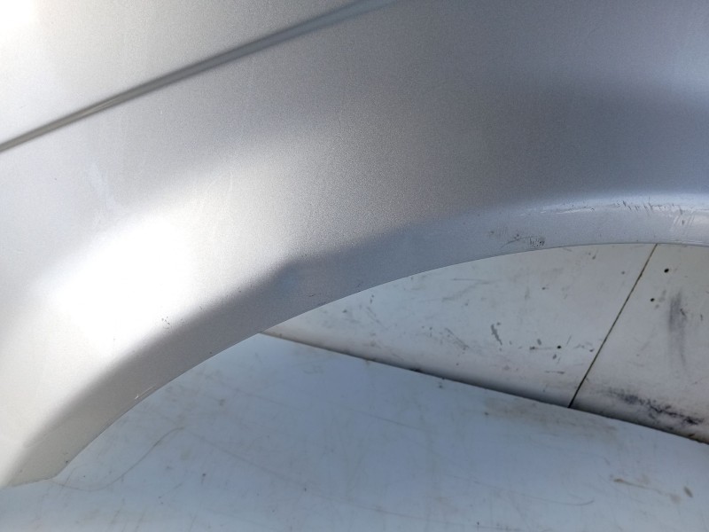 Recambio de aleta delantera izquierda para kia carnival ii (gq) 2.9 crdi referencia OEM IAM 0K55A52211  