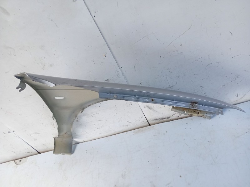 Recambio de aleta delantera izquierda para kia carnival ii (gq) 2.9 crdi referencia OEM IAM 0K55A52211  