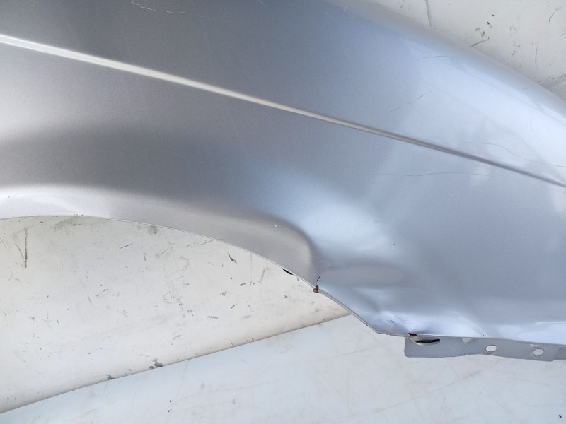 Recambio de aleta delantera derecha para kia carnival ii (gq) 2.9 crdi referencia OEM IAM 0K55A52111  