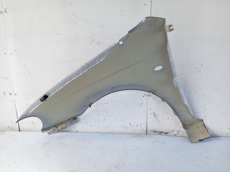 Recambio de aleta delantera derecha para kia carnival ii (gq) 2.9 crdi referencia OEM IAM 0K55A52111  