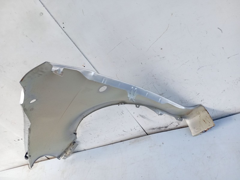 Recambio de aleta delantera derecha para kia carnival ii (gq) 2.9 crdi referencia OEM IAM 0K55A52111  