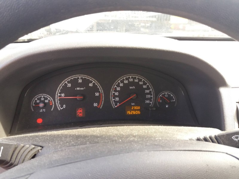 opel vectra c berlina 2.0 dti   |   0.02 - ... | 2002 | 101 cv / 74 kw del año 2002