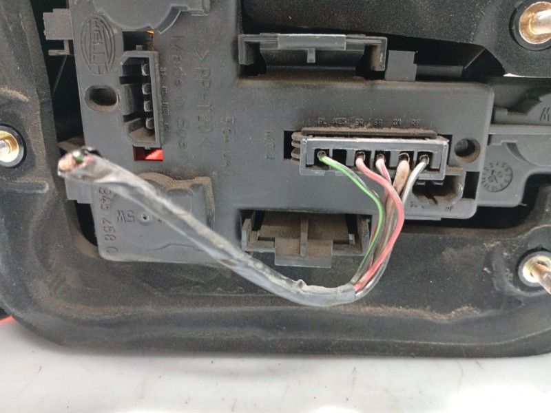 Recambio de piloto trasero derecho para seat ibiza ii (6k1) 1.0 i referencia OEM IAM 6K6945112G  