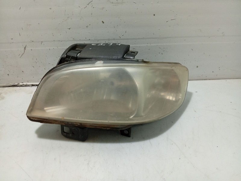 Recambio de faro izquierdo para seat ibiza ii (6k1) 1.0 i referencia OEM IAM 6K1941043A  