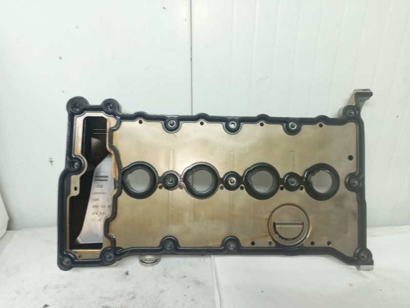 Recambio de tapa balancines para audi a4 b6 (8e2) 2.0 referencia OEM IAM 06B106475AJ  