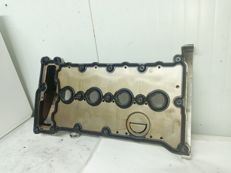 Recambio de tapa balancines para audi a4 b6 (8e2) 2.0 referencia OEM IAM 06B106475AJ  