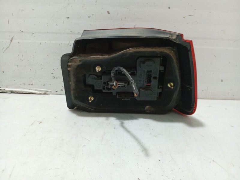 Recambio de piloto trasero izquierdo para seat ibiza ii (6k1) 1.0 i referencia OEM IAM 6K6945111G  