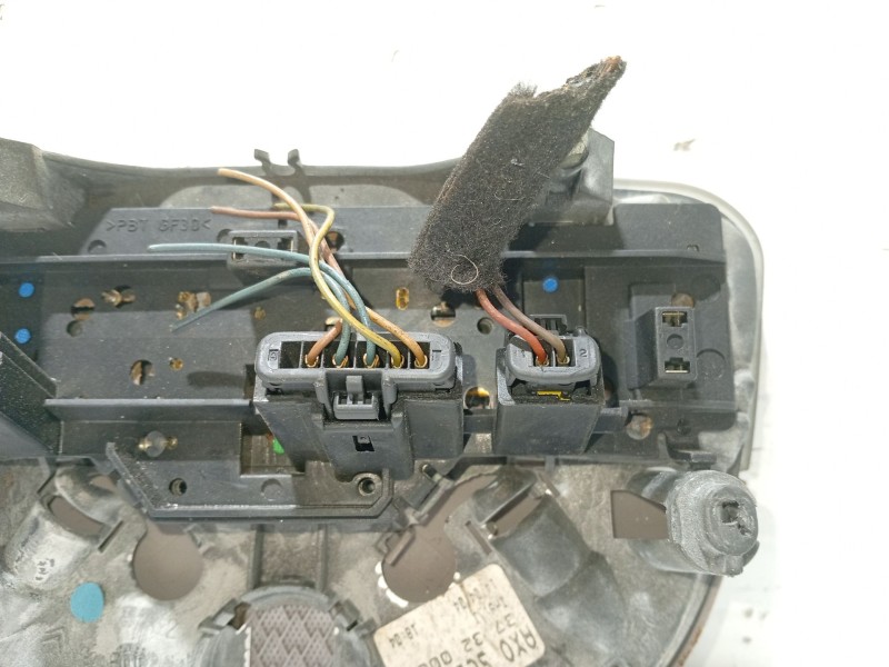 Recambio de luz interior para peugeot 607 (s1) básico referencia OEM IAM 6362M0  