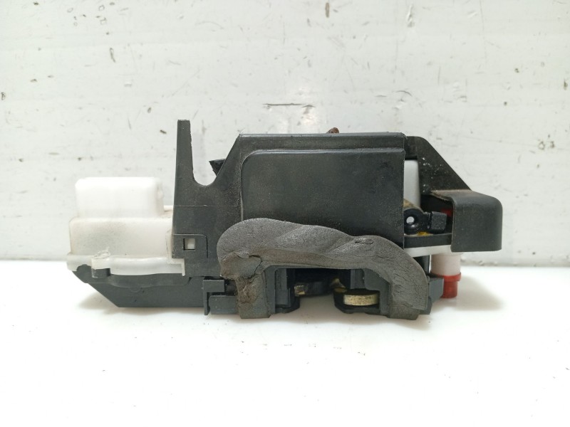 Recambio de cerradura puerta trasera izquierda para peugeot 607 (s1) básico referencia OEM IAM 913783  