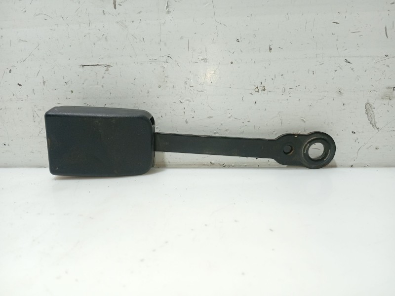 Recambio de enganche cinturon delantero derecho para peugeot 607 (s1) básico referencia OEM IAM 8974Q8  