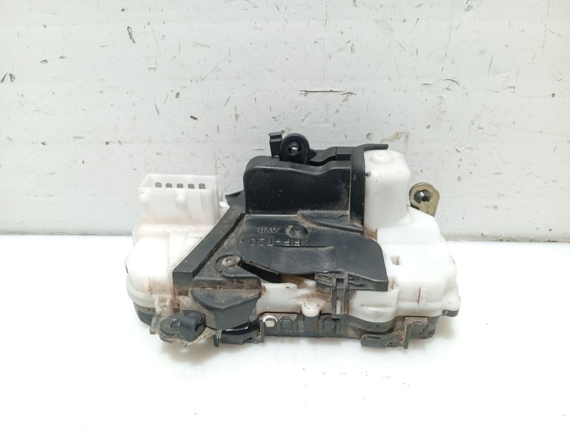 Recambio de cerradura puerta delantera derecha para peugeot 607 (s1) básico referencia OEM IAM 9136H3  