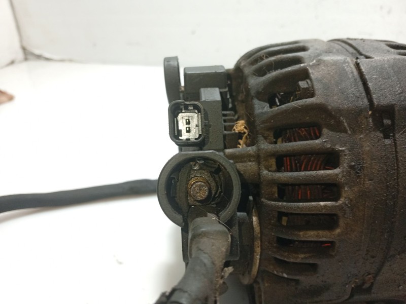 Recambio de alternador para peugeot 607 (s1) básico referencia OEM IAM 57054F  