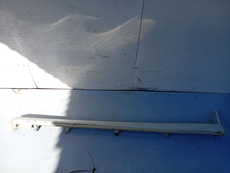 Recambio de faldon lateral para nissan almera ii hatchback (n16) 2.2 di referencia OEM IAM   