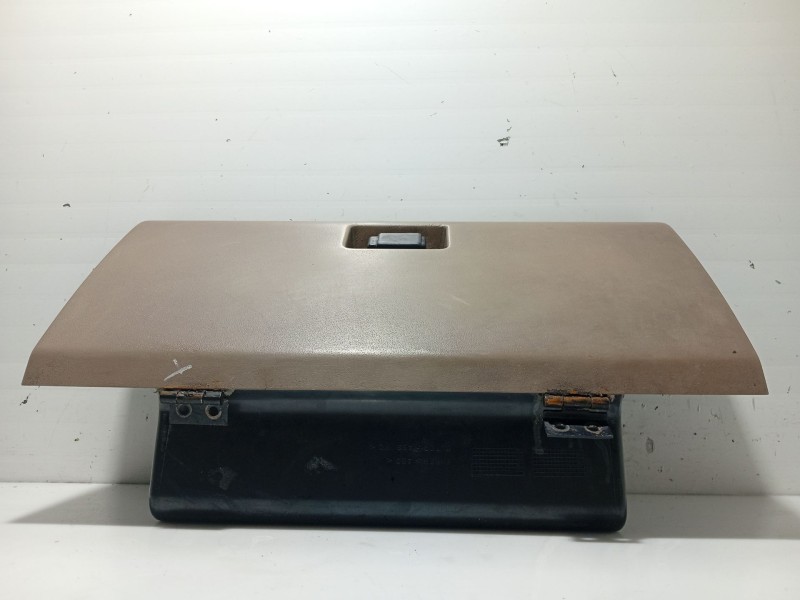 Recambio de guantera para land rover discovery (salljg/lj) 2.5 turbodiesel referencia OEM IAM BTR3351LOY FFB101460SUC 