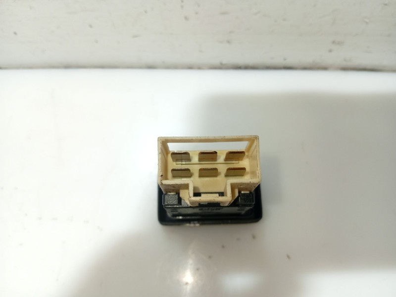 Recambio de interruptor para nissan primera (p11) 2.0 16v referencia OEM IAM   