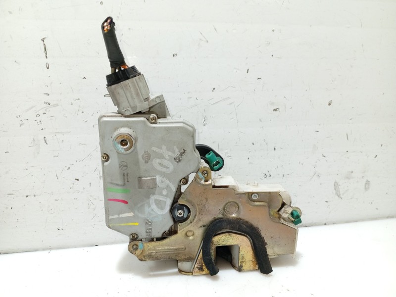 Recambio de cerradura puerta delantera derecha para nissan primera (p11) 2.0 16v referencia OEM IAM 805022F910  