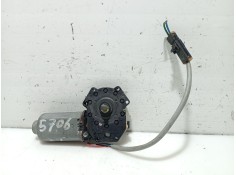 Recambio de motor elevalunas trasero izquierdo para nissan primera (p11) 2.0 16v referencia OEM IAM 827012F002 827012F010 