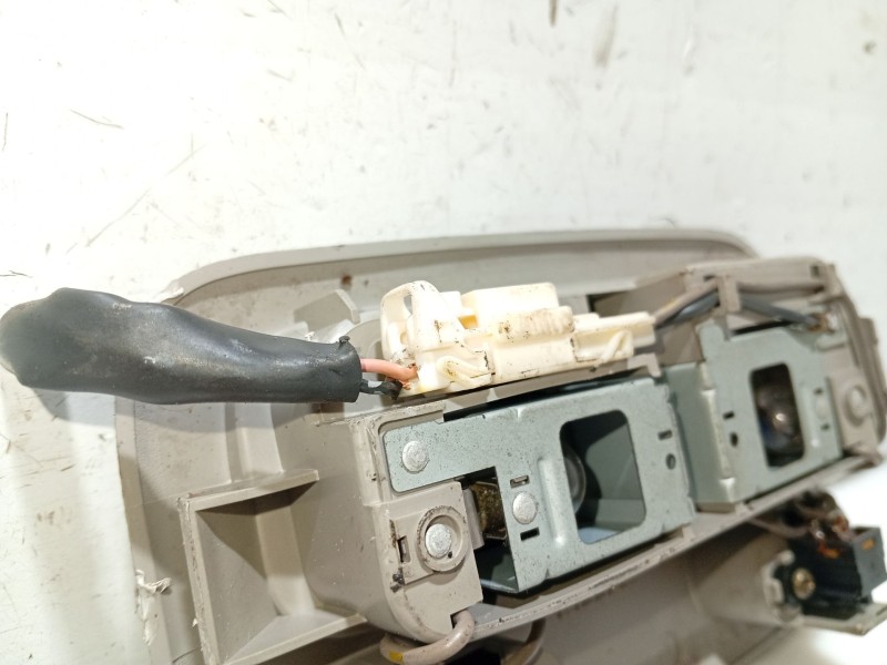 Recambio de luz interior para nissan primera (p11) 2.0 16v referencia OEM IAM 264305L301  