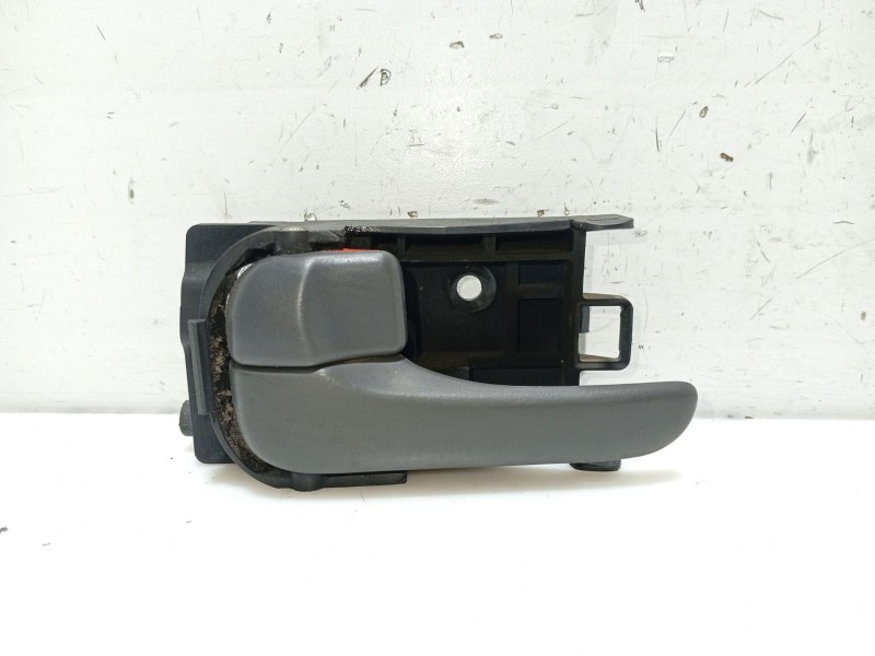 Recambio de maneta interior trasera izquierda para nissan primera (p11) 2.0 16v referencia OEM IAM 806719F003  