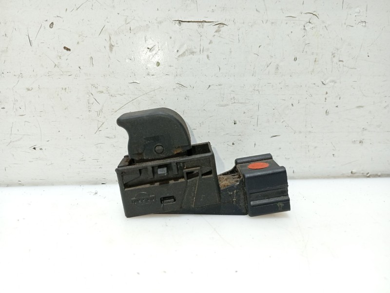 Recambio de mando elevalunas trasero izquierdo para nissan primera (p11) 2.0 16v referencia OEM IAM 254112F000  