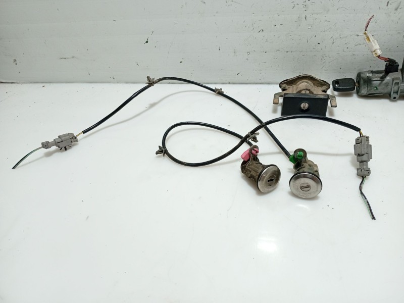 Recambio de juego bombines para nissan primera (p11) 2.0 16v referencia OEM IAM 487012F025 806012F025 / 806002F025 846602F025