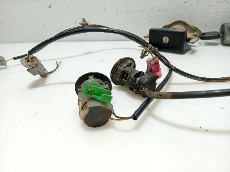 Recambio de juego bombines para nissan primera (p11) 2.0 16v referencia OEM IAM 487012F025 806012F025 / 806002F025 846602F025