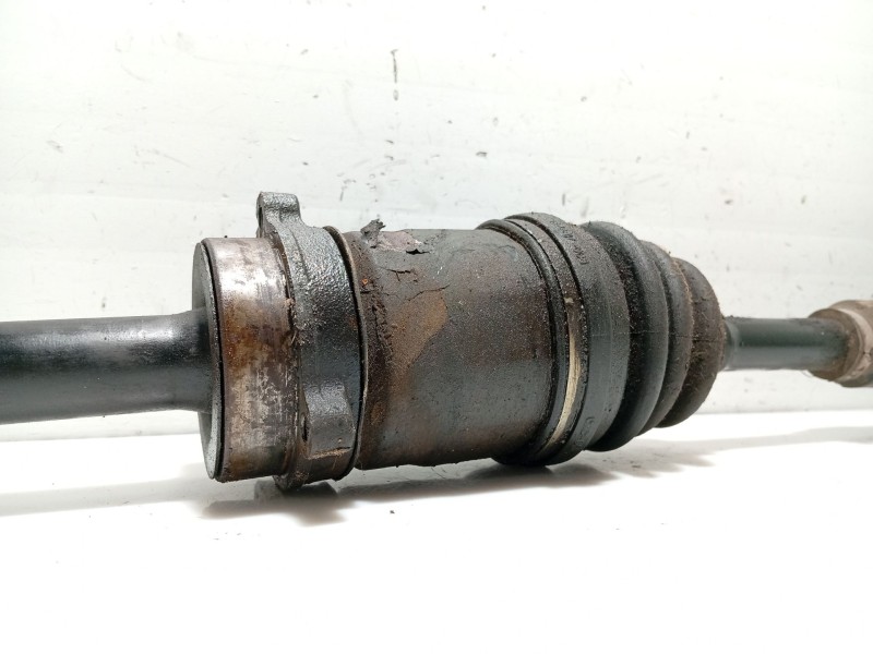 Recambio de transmision delantera derecha para nissan primera (p11) 2.0 16v referencia OEM IAM 392042F225  