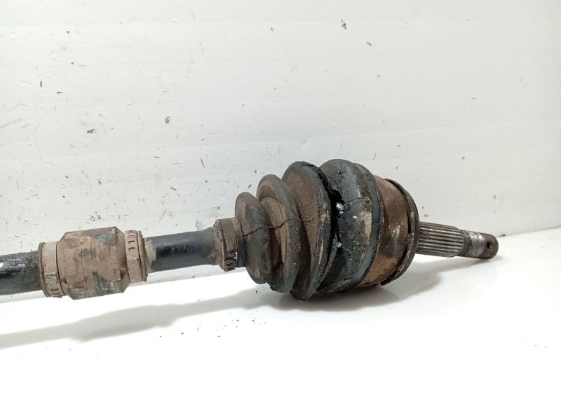 Recambio de transmision delantera derecha para nissan primera (p11) 2.0 16v referencia OEM IAM 392042F225  