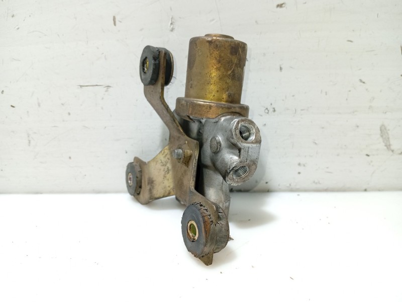 Recambio de valvula para nissan primera (p11) 2.0 16v referencia OEM IAM 4640043U01 4640064J00 