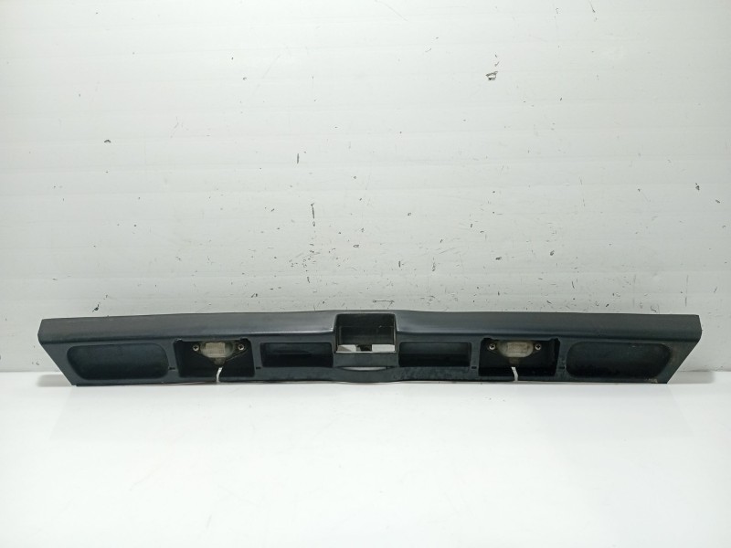 Recambio de moldura para nissan primera (p11) 2.0 16v referencia OEM IAM 848102F000 265102F000 