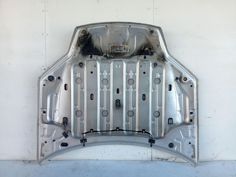 Recambio de capot para renault laguna iii referencia OEM IAM 651000021R  