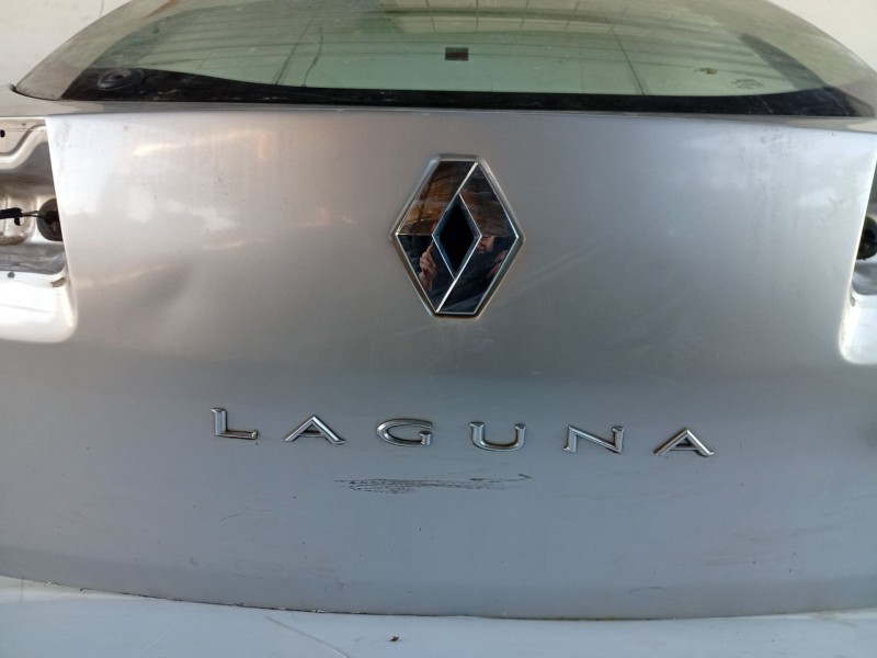 Recambio de porton trasero para renault laguna iii referencia OEM IAM 901000820R  