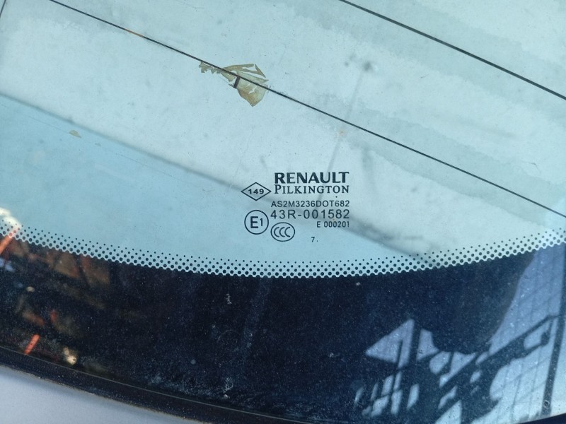 Recambio de porton trasero para renault laguna iii referencia OEM IAM 901000820R  