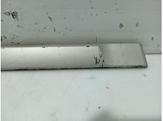 Recambio de moldura puerta trasera izquierda para renault laguna iii referencia OEM IAM 828720001R   2