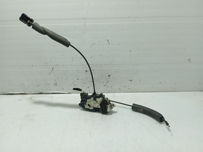 Recambio de cerradura puerta trasera derecha para renault laguna iii referencia OEM IAM 825000003RC  