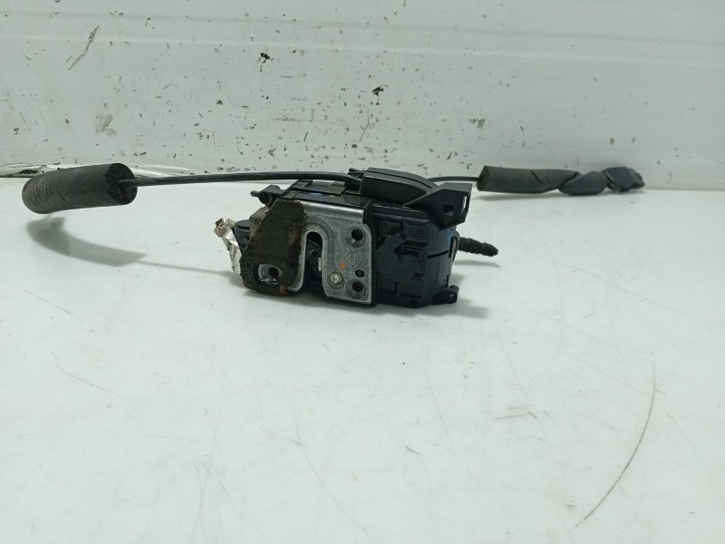 Recambio de cerradura puerta trasera derecha para renault laguna iii referencia OEM IAM 825000003RC  