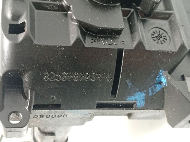 Recambio de cerradura puerta trasera derecha para renault laguna iii referencia OEM IAM 825000003RC  