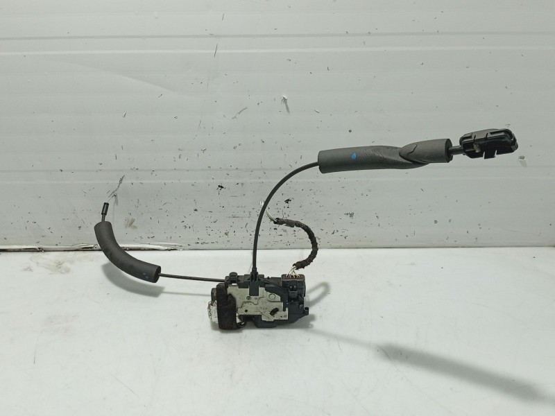 Recambio de cerradura puerta trasera izquierda para renault laguna iii referencia OEM IAM 825010003R  