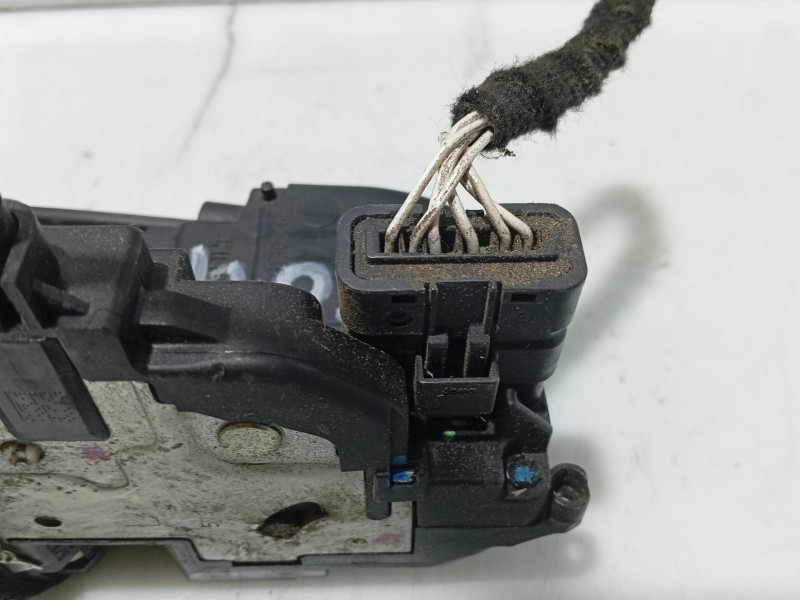 Recambio de cerradura puerta trasera izquierda para renault laguna iii referencia OEM IAM 825010003R  