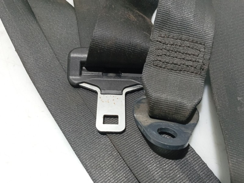 Recambio de cinturon seguridad trasero central para renault laguna iii referencia OEM IAM   