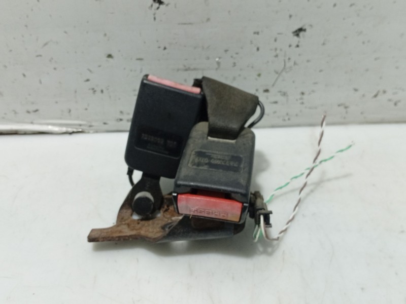 Recambio de anclaje cinturon trasero izquierdo para renault laguna iii referencia OEM IAM   