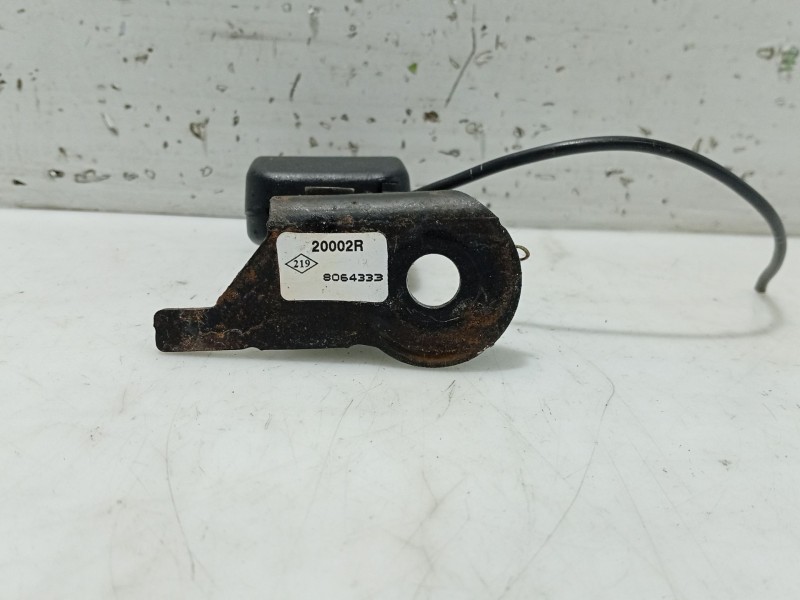Recambio de anclaje cinturon trasero derecho para renault laguna iii referencia OEM IAM   